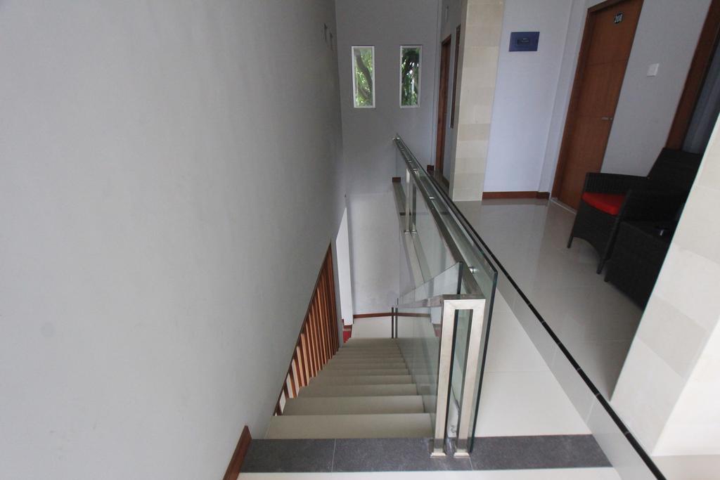 Legian Tom Guest House מראה חיצוני תמונה