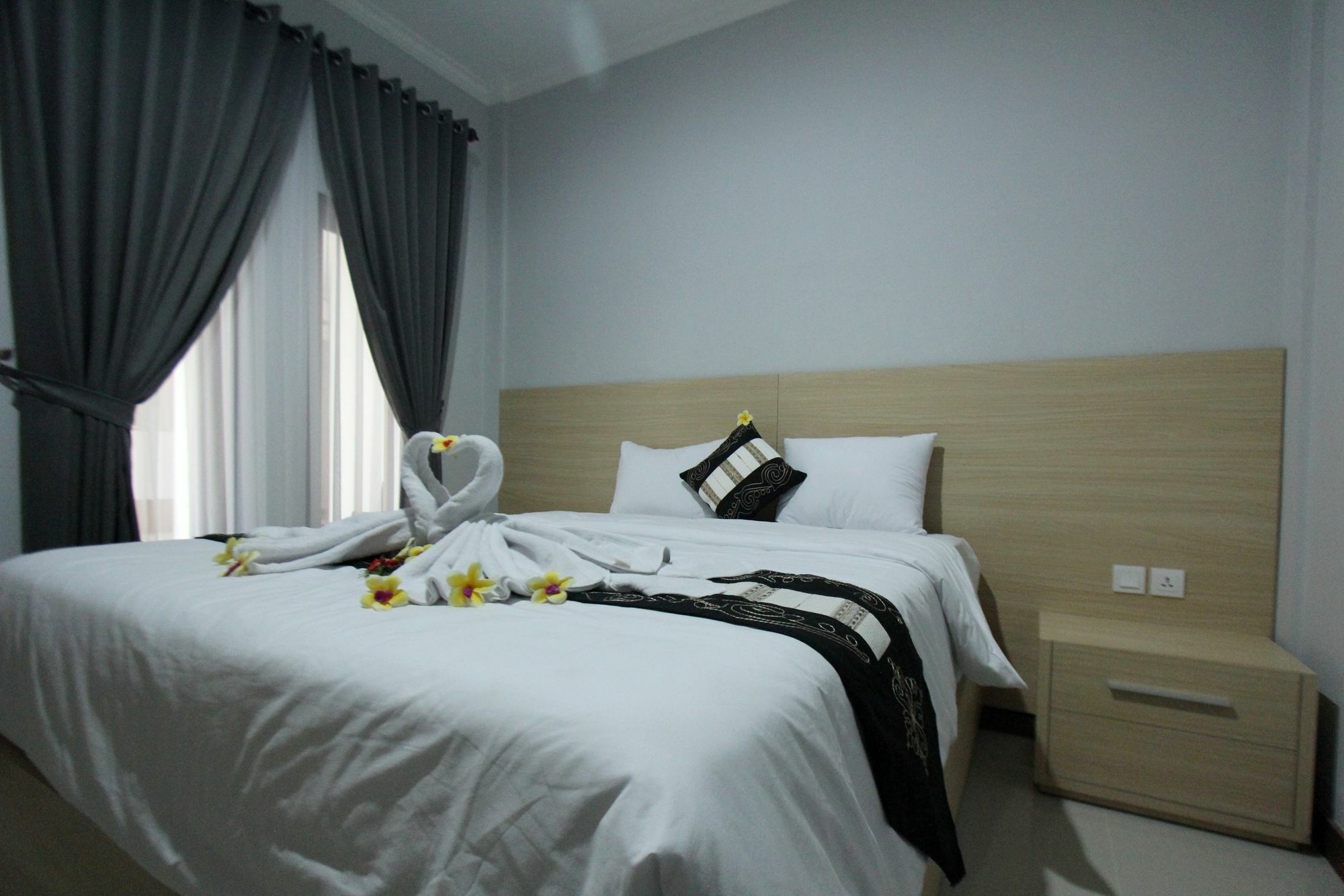 Legian Tom Guest House מראה חיצוני תמונה