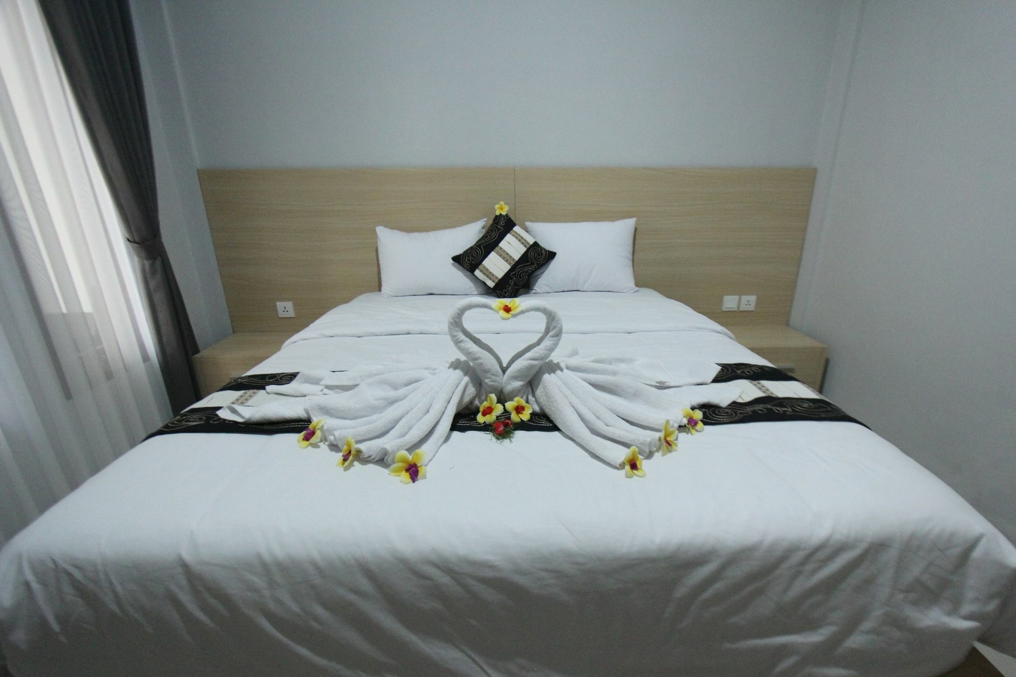 Legian Tom Guest House מראה חיצוני תמונה